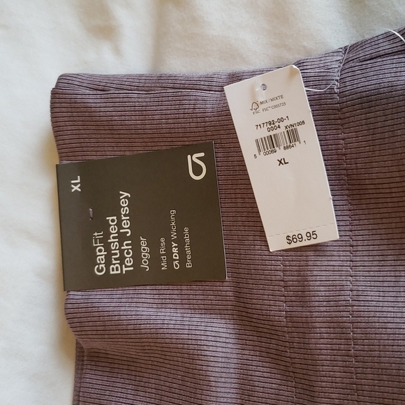 GapFit Brushed Tech Jersey Joggers in Dusty Mauve - Size XL - Picture 6 of 9